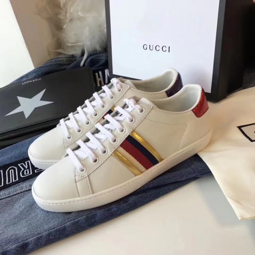 Gucci Shoes 010